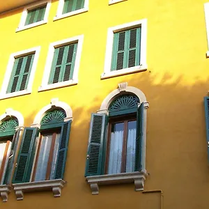 Romeo Design Pensión Verona